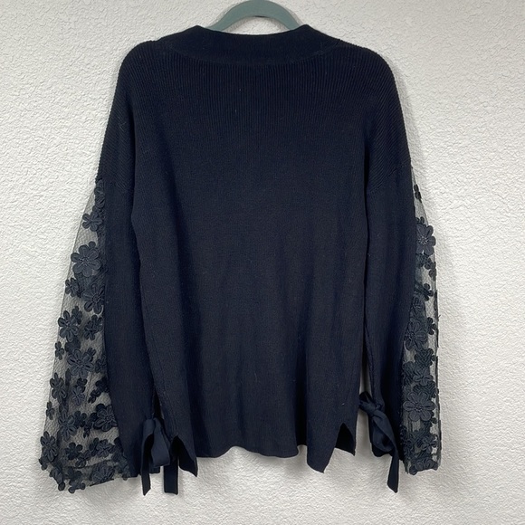 New French Connection Caballo Floral Lace Sleeve Sweater Black V Neck Sz S - Picture 7 of 14